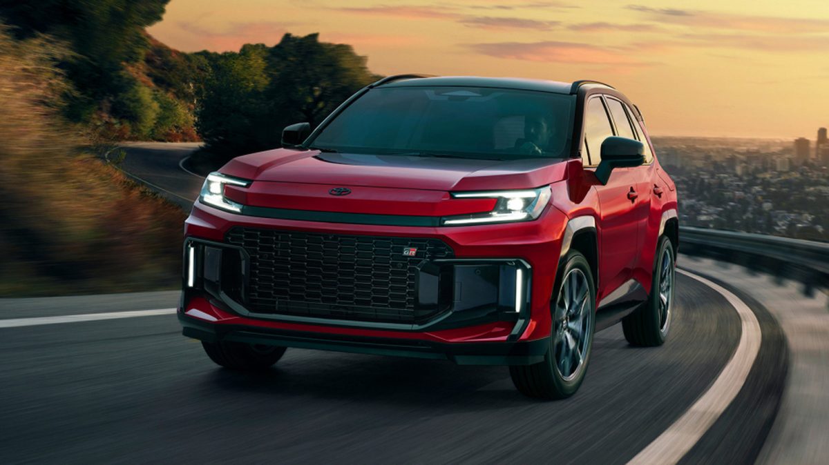 2026 Toyota RAV4 فقط هیبرید می رود ، نسخه Phev Gr Sport را با 320 اسب بخار اضافه می کند