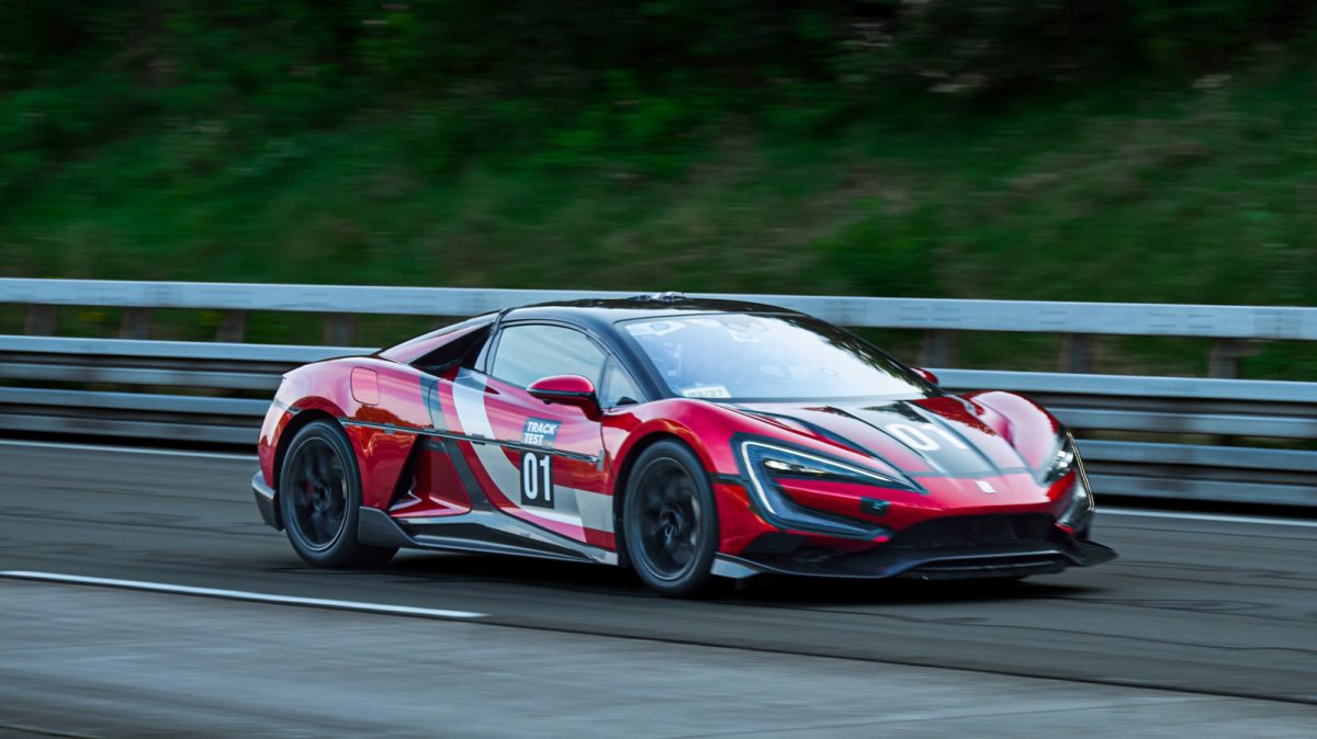 مسیر Yanguang U9 2،959 اسب بخار 293.54 مایل در ساعت و حداکثر سرعت EV EV EV Rimac است.