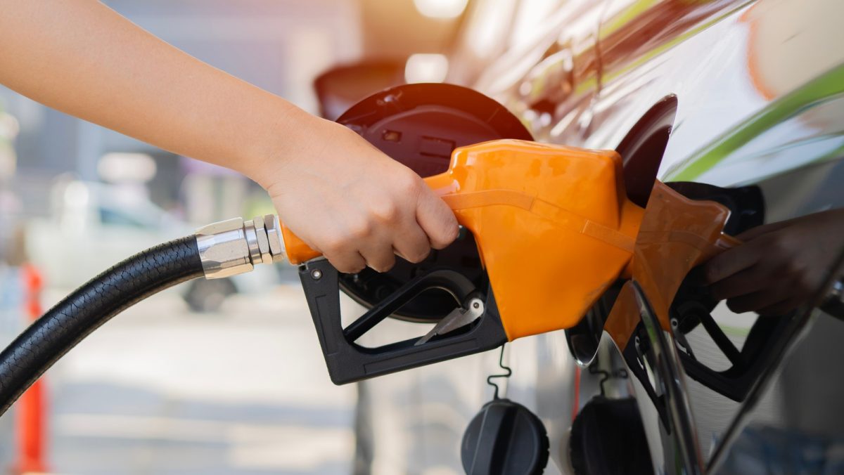 چه مدت بنزین در اتومبیل شما نشسته است؟