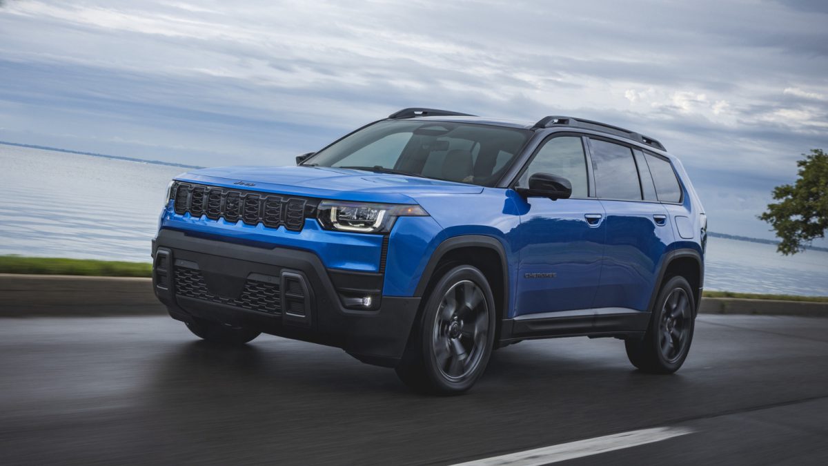 2026 Jeep Cherokee Mix Macho با یک گروه حمل و نقل هیبریدی 37 مایل در گالن با قیمت 36.995 دلار
