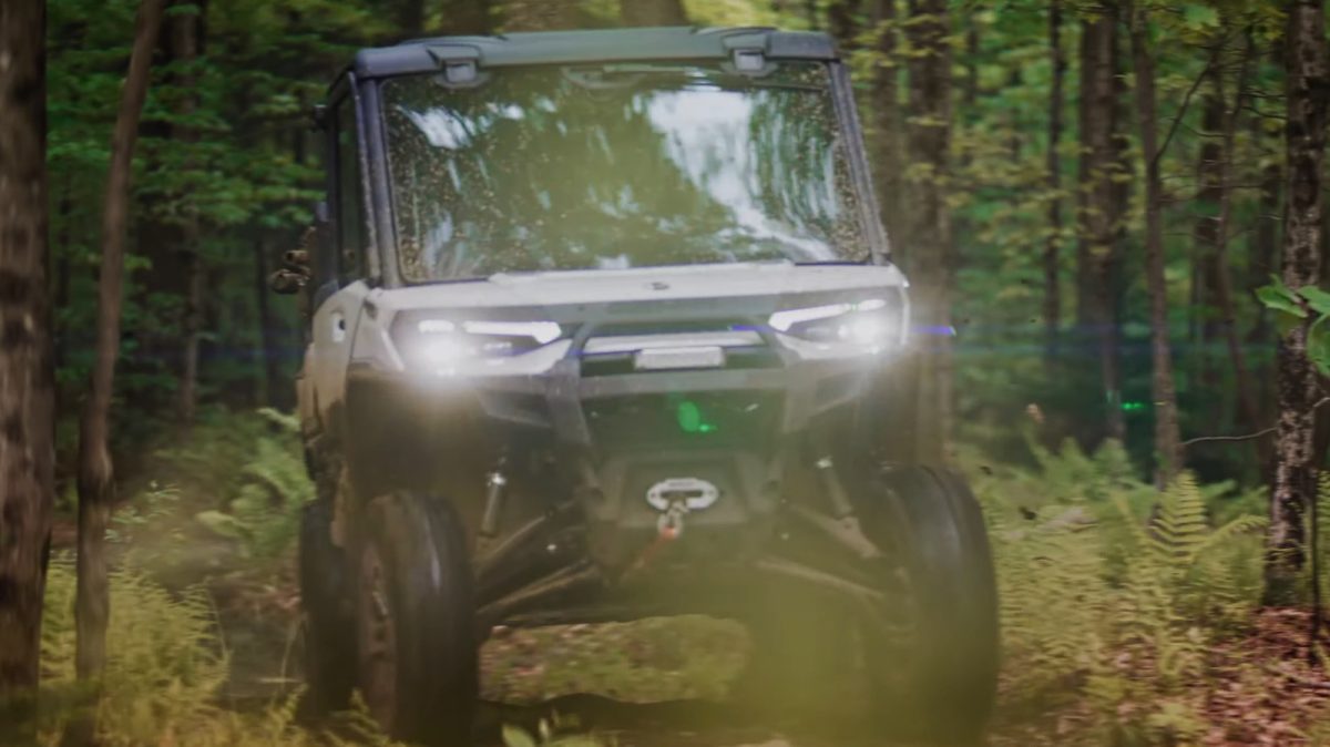 2026 CAN -AM Defender یک سیلندر سوم را به قدرت بیشتر اضافه می کند