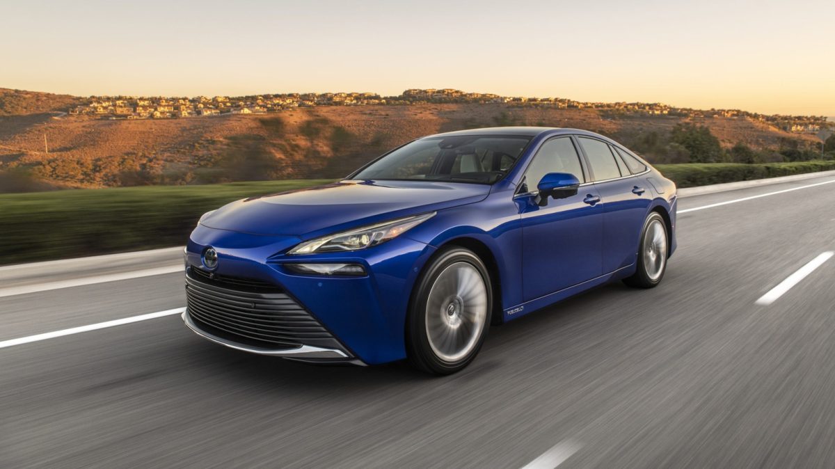 مالکان Mirai علیه تویوتا شکایت می کنند زیرا هیدروژن رایج ترین عنصر در جهان است اما یافتن آن در زمین بسیار دشوار است.